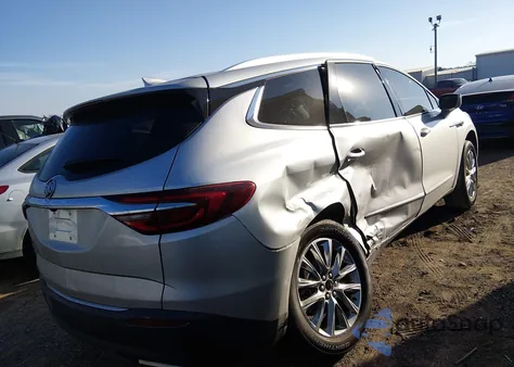 2020 Buick Enclave Essence z USA, uszkodzony, nr VIN 5GAERBKW4LJ217124